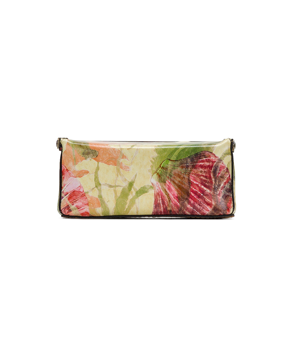 Female - Odette Cosmetic Case - Seashells by the Seashore - seashells by the seashore - by Patricia Nash - View 2 of 3