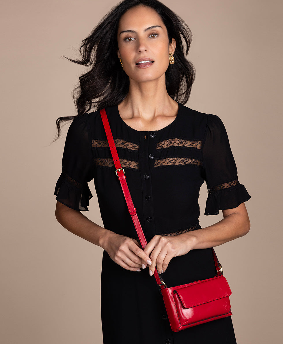 洋書 NATURA NOSTRA 限380 ブラジリエ画 革装幀 三方金 Dovera Crossbody - Vintage Distressed – Patricia Nash