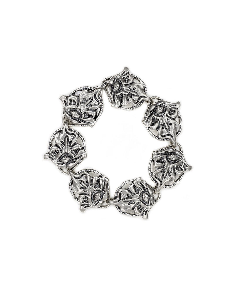 Tooled Flower Medallion Magnet Bracelet - Silver Ox