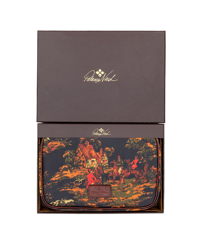 Ilaria Hanging Case Boxed Gift - Kent Countryside